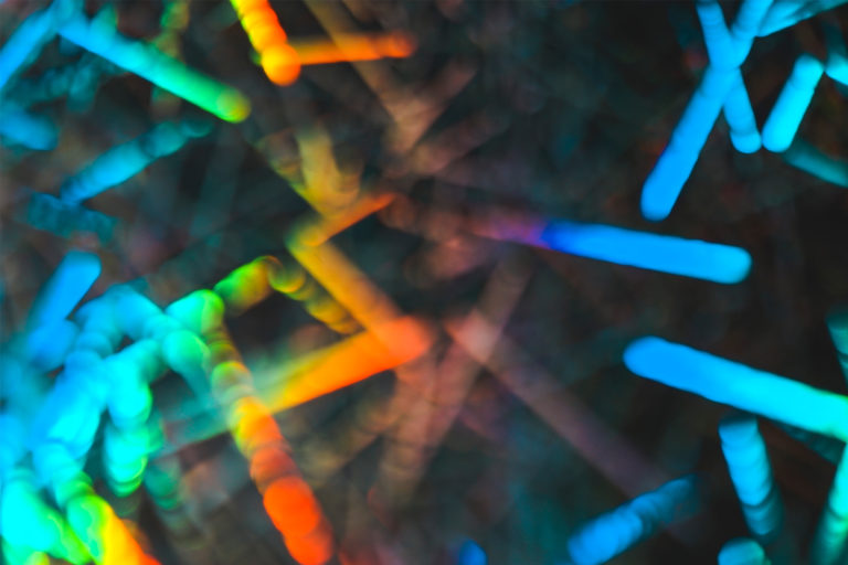 Zminiaturyzowana spektroskopia fluorescencyjna – metoda analityczna realnie dostępna dla każdego 